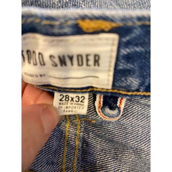 Todd Snyder Men's 28x32 Slim Fit Selvedge Jean Medium Wash Distressed GUC - Picture 6 of 8